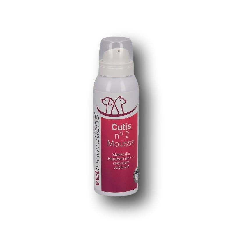 Cutis No. 2 Mousse reinigt Haut und Fell mild, spendet Feuchtigkeit und unterstützt trockene, gerötete sowie zu Juckreiz neigende Tierhaut.